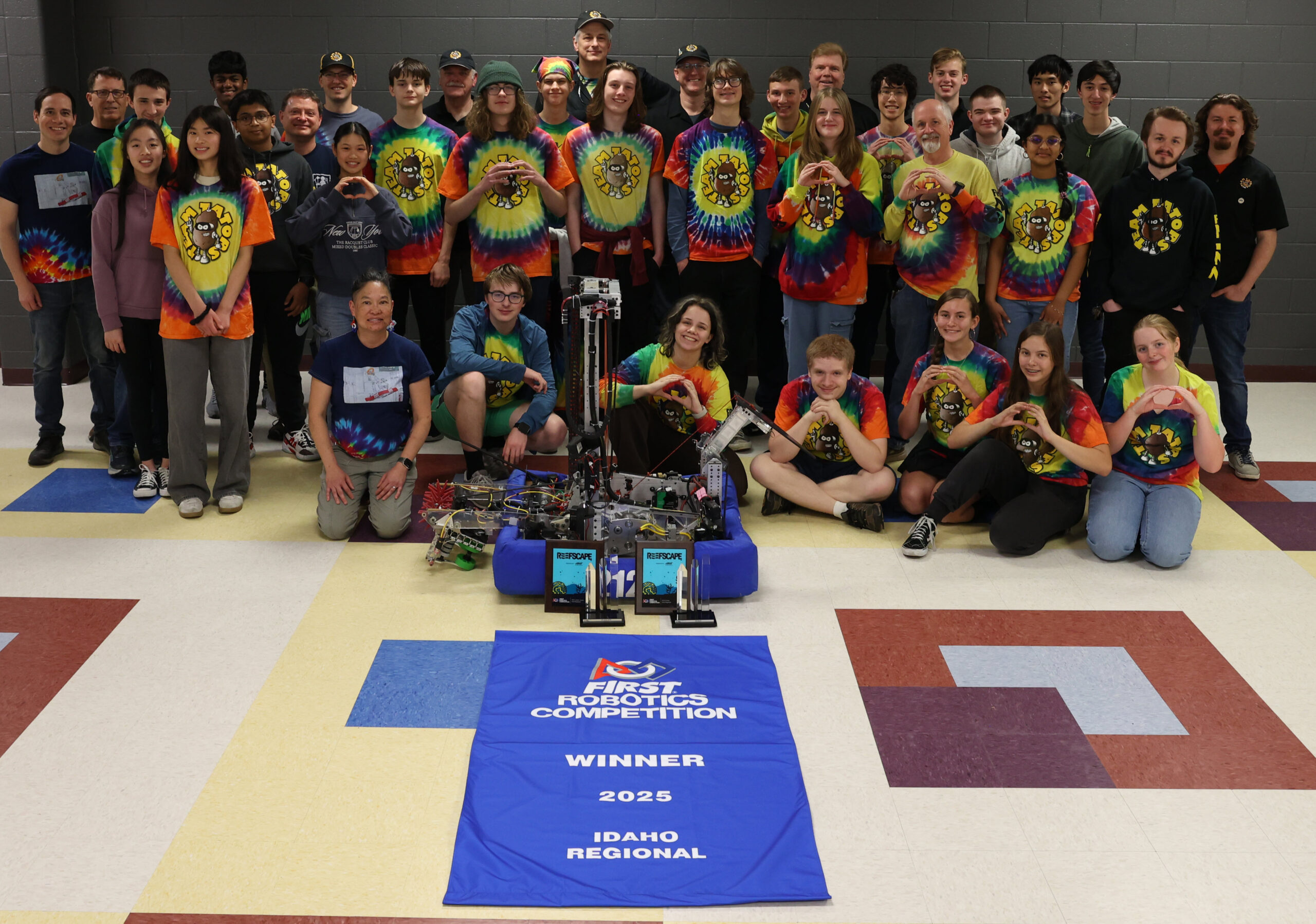 Team photo 2025 Cropped